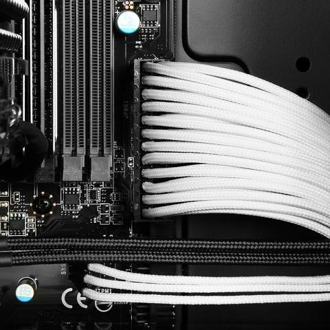 BitFenix Przedłużacz ATX 24-Pin 30cm - biało-czarny (BFA-MSC-24ATX30WK-RP) BitFenix Przedłużacz ATX 24-Pin 30cm - biało-czarny (BFA-MSC-24ATX30WK-RP)