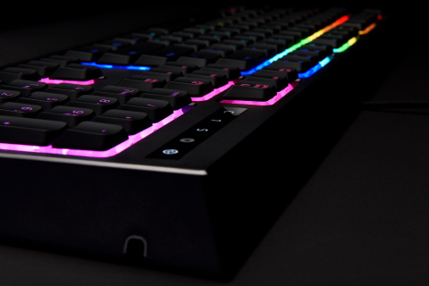 Klawiatura Razer Ornata Chroma (RZ03-02040100-R3M1) Klawiatura Razer Ornata Chroma (RZ03-02040100-R3M1)