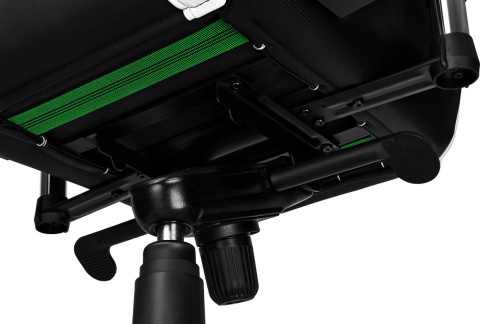 Fotel gamingowy PRO-GAMER Maveric 2.0 Czarno-biały Fotel gamingowy PRO-GAMER Maveric 2.0 Czarno-biały